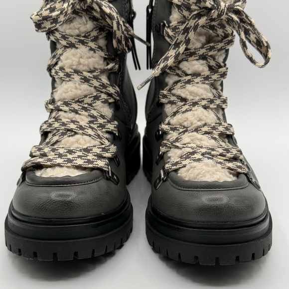 Circus by Sam Edelman Giselle Faux Fur Plaid Hiker Ankle Side Zip Boots Size 9 - Picture 4 of 16